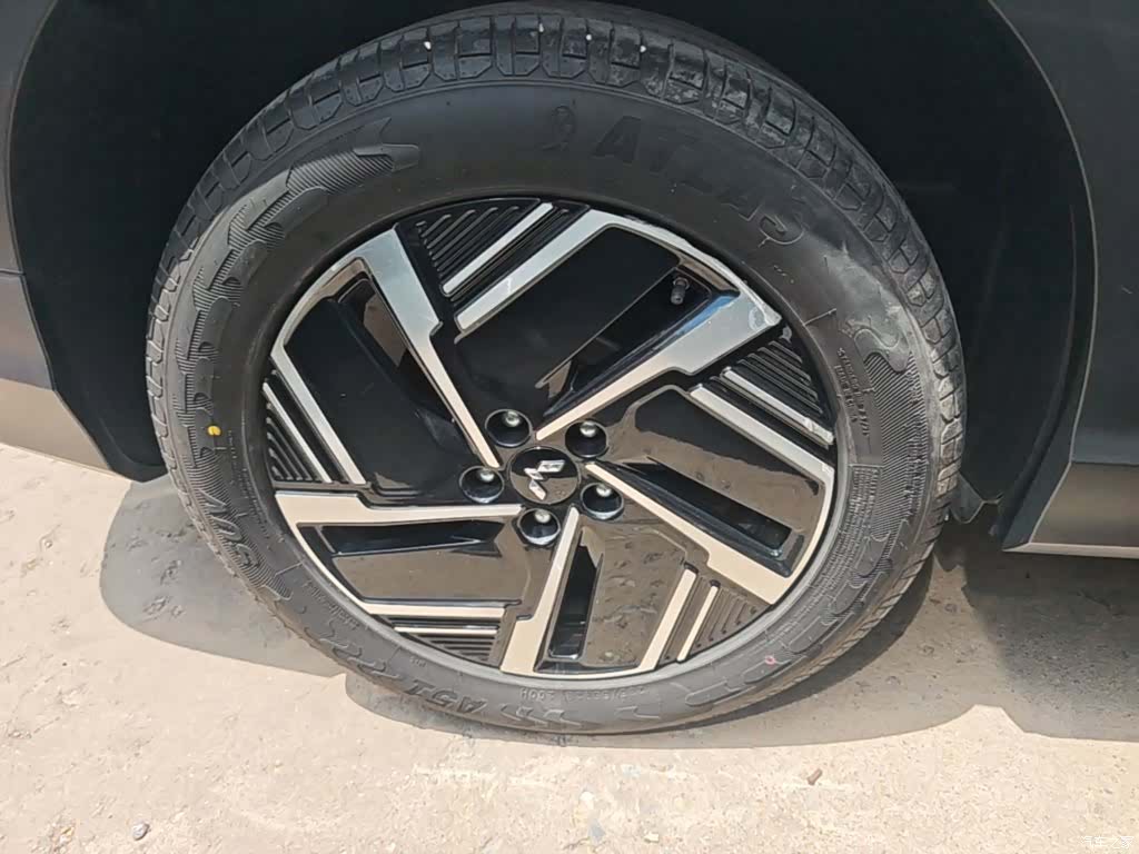 Wuling Starlight, 2024 21