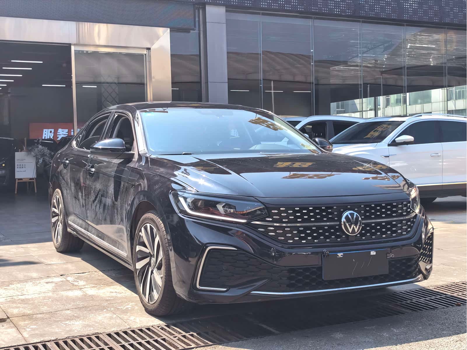 Volkswagen Passat, 2022 3