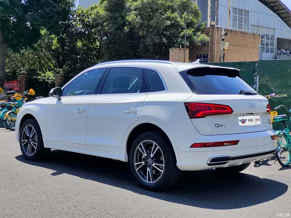 Audi Q5L, 2021 4