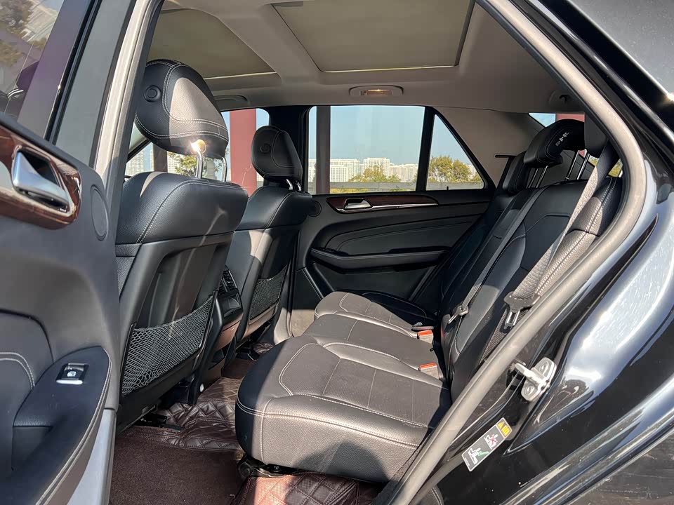 Mercedes-Benz M class