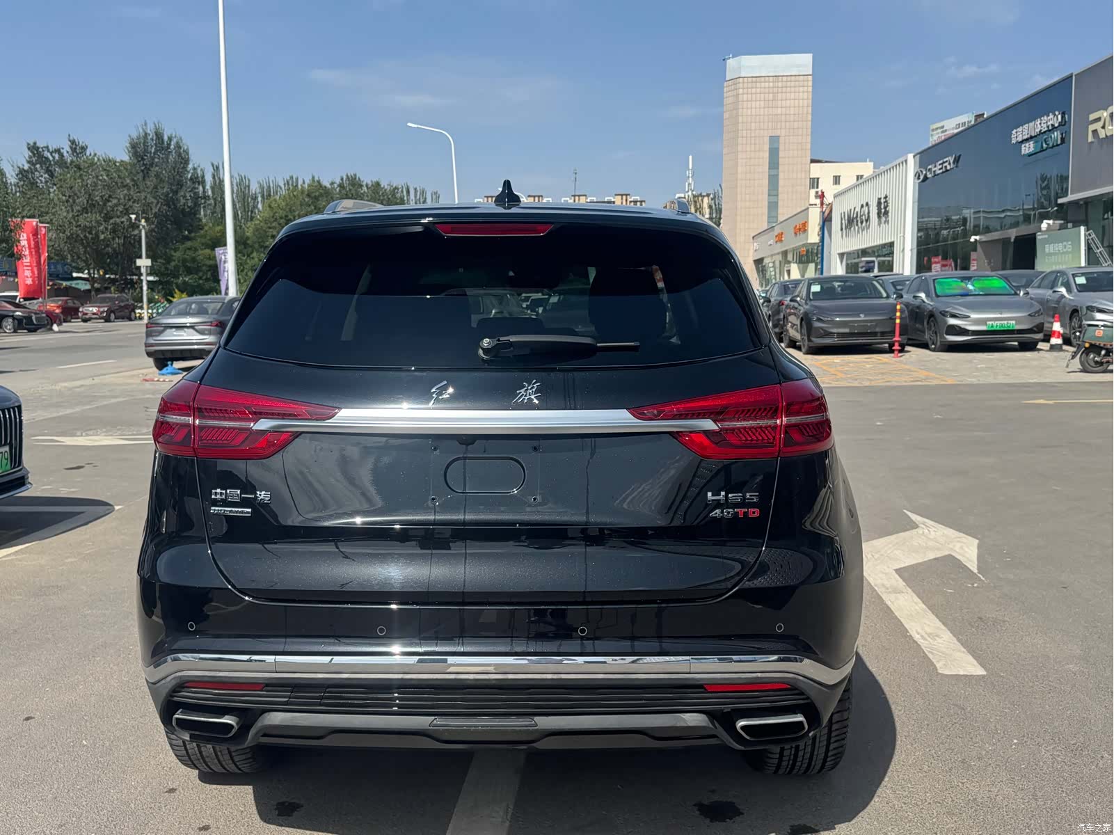 Hongqi HS5, 2022 все фото