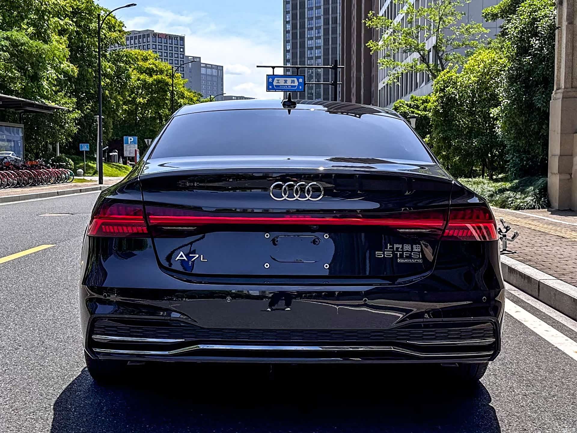 Audi A7L, 2023 все фото