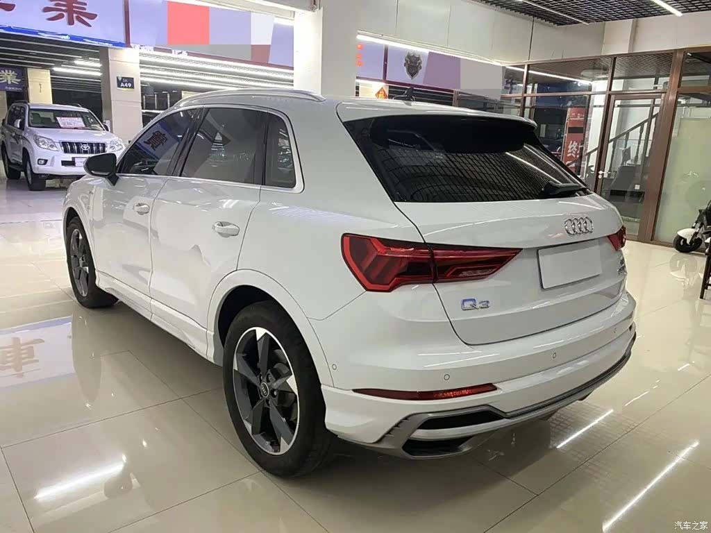 Audi Q3, 2022 6