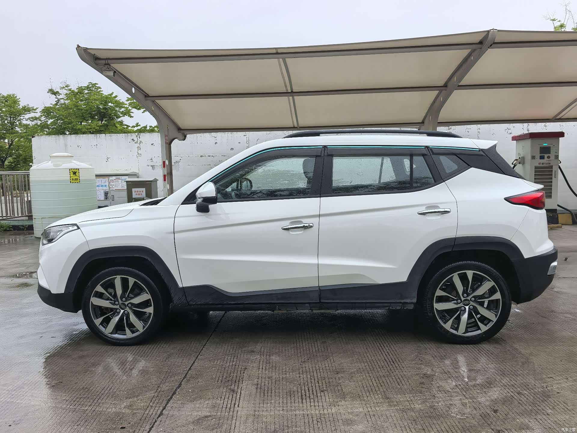 JAC iEVS4, 2019 8
