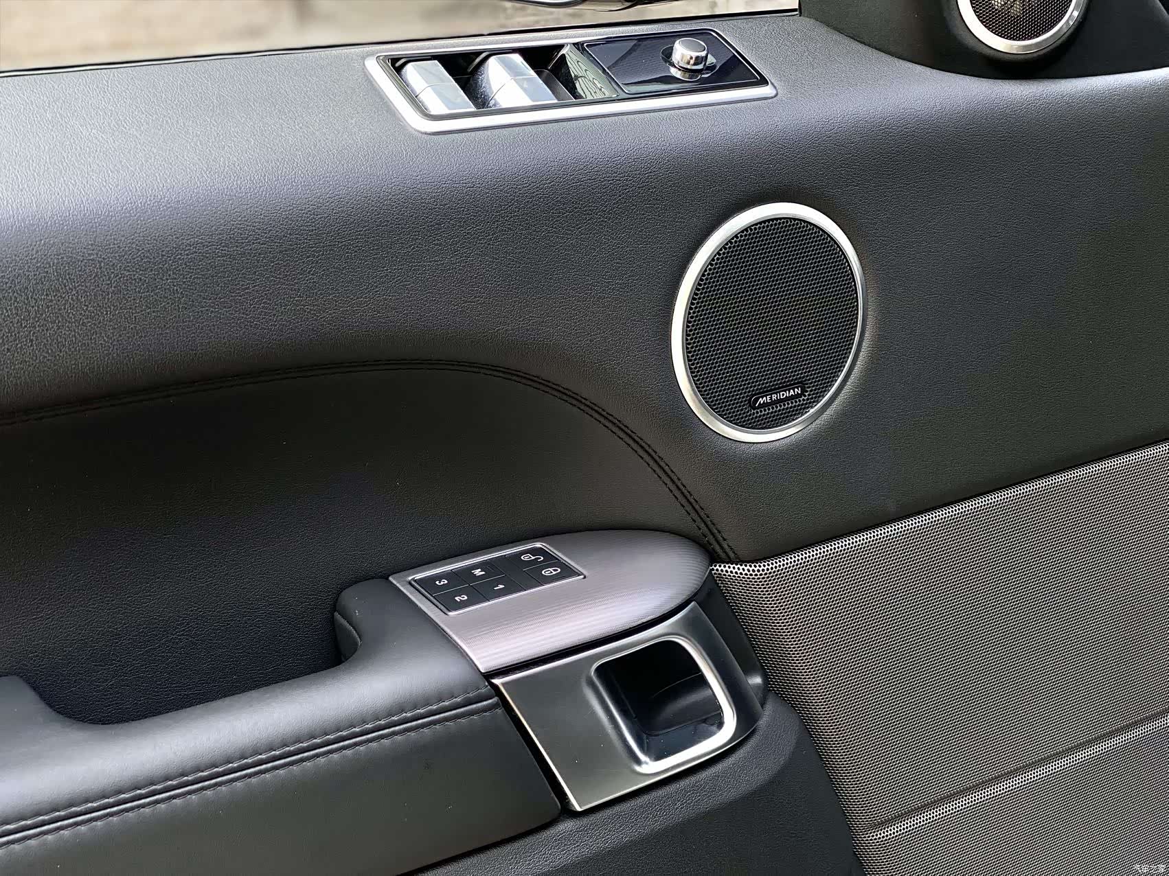 Land Rover Range Rover, 2019 17