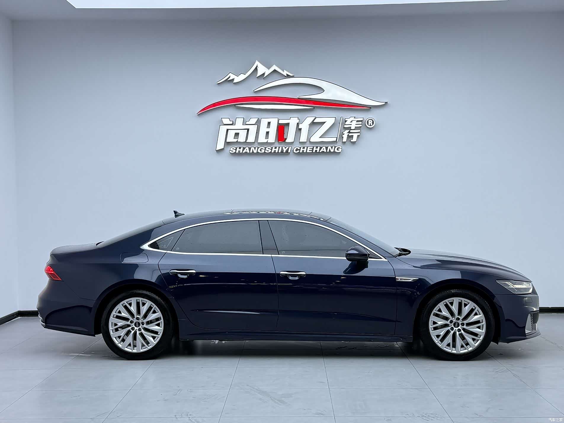 Audi A7L, 2024 все фото
