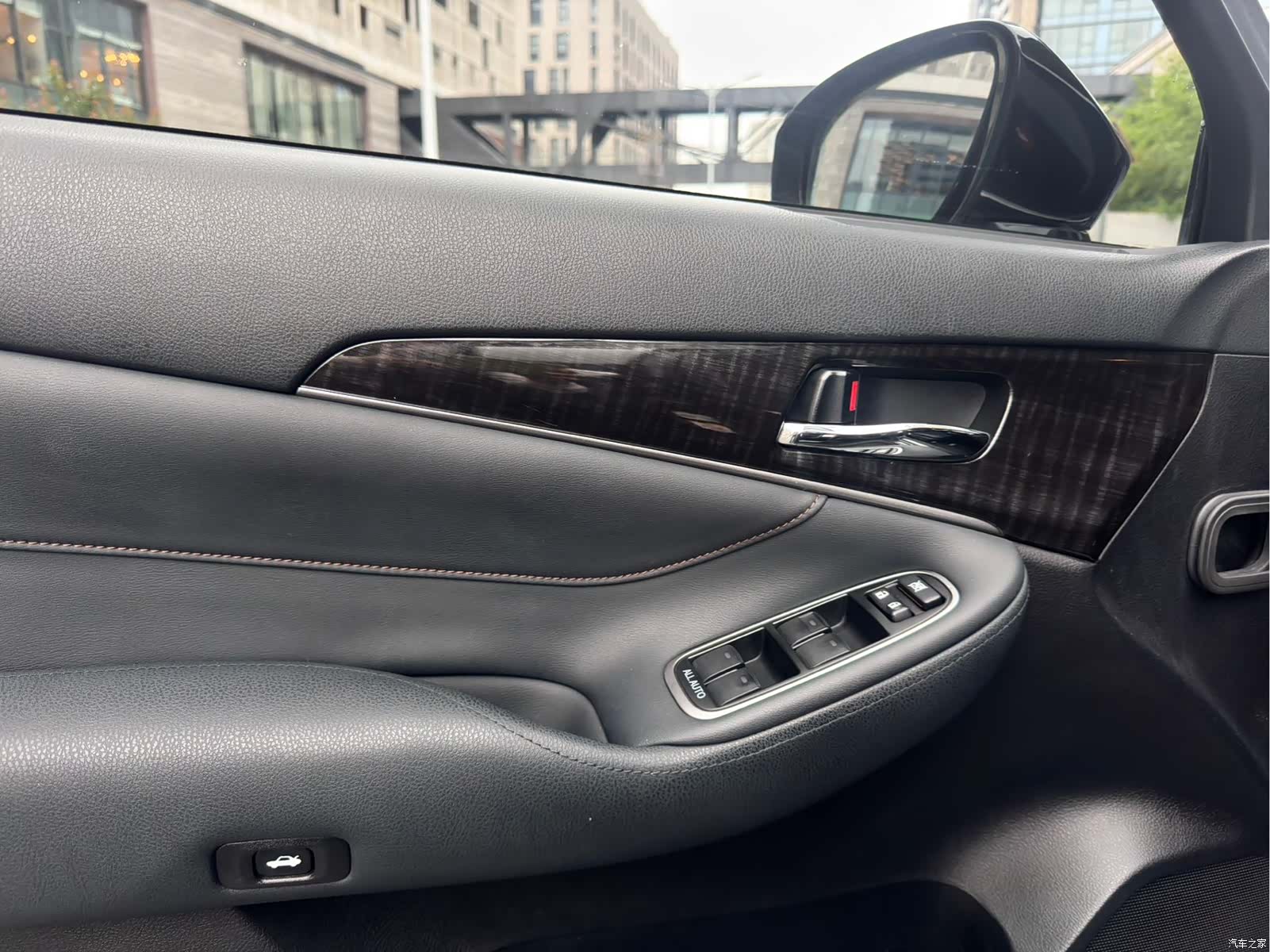 Toyota Crown, 2017 14