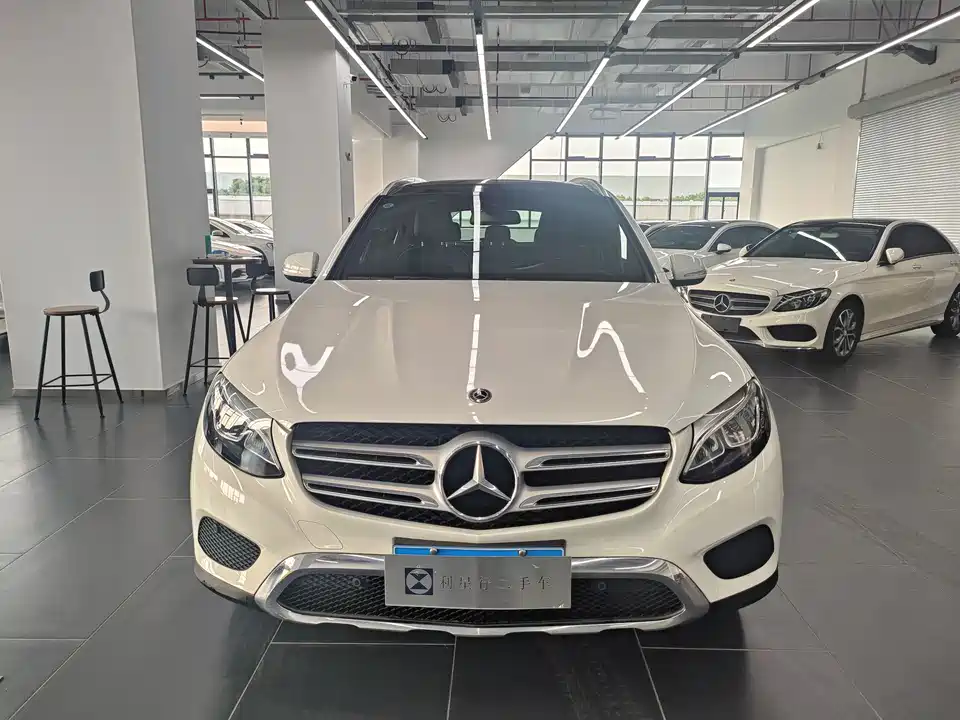 Mercedes-Benz GLC Mercedes-Benz GLC