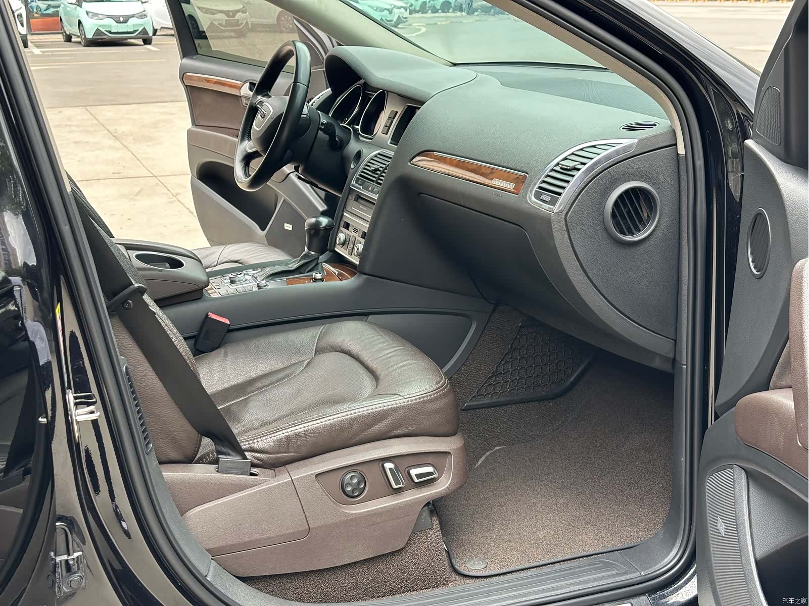 Audi Q7, 2014 9