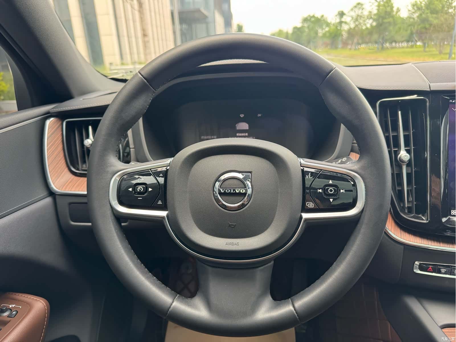 Volvo XC60, 2023 14