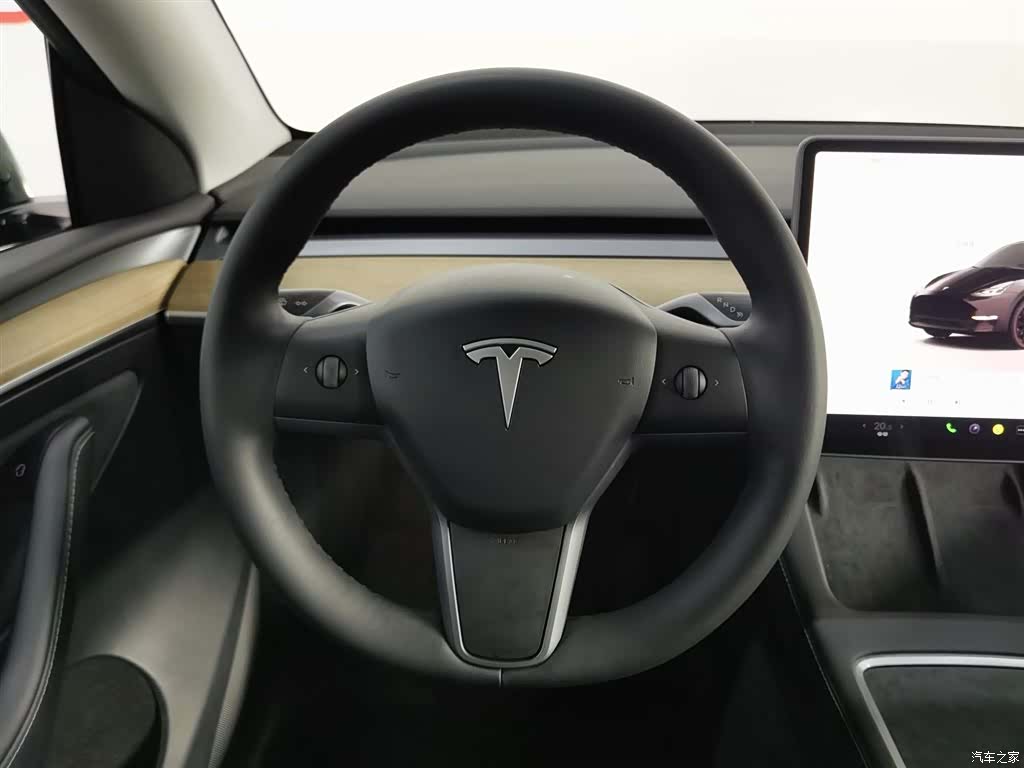 Tesla Model Y, 2023 11
