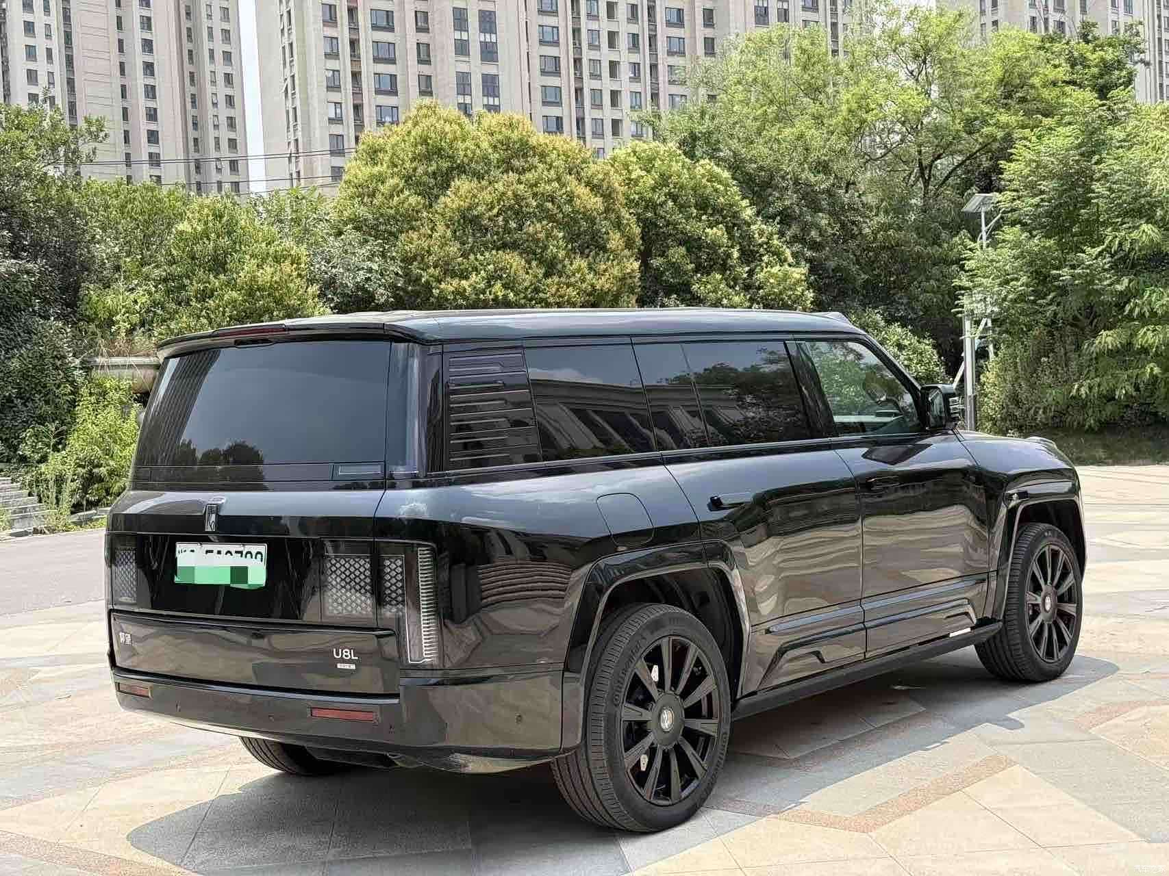 Yangwang U8, 2025 9