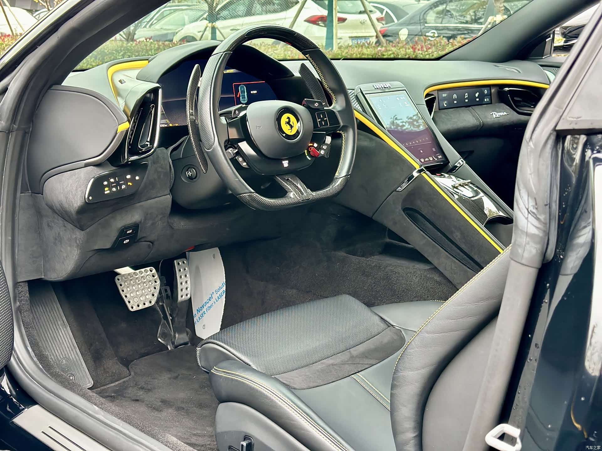 Ferrari Roma, 2021 12