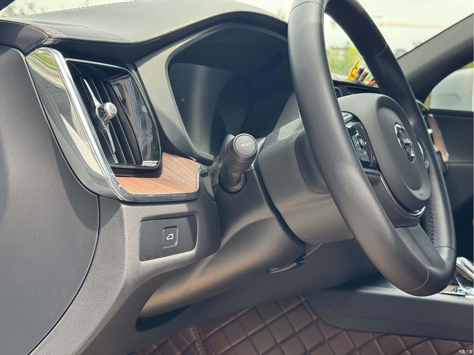 Volvo XC60, 2023 8