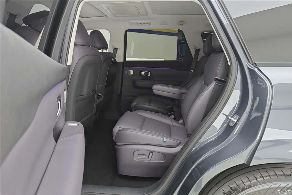 Leapmotor C16, 2025 11