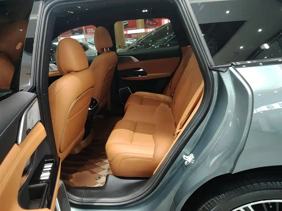 XPENG G9