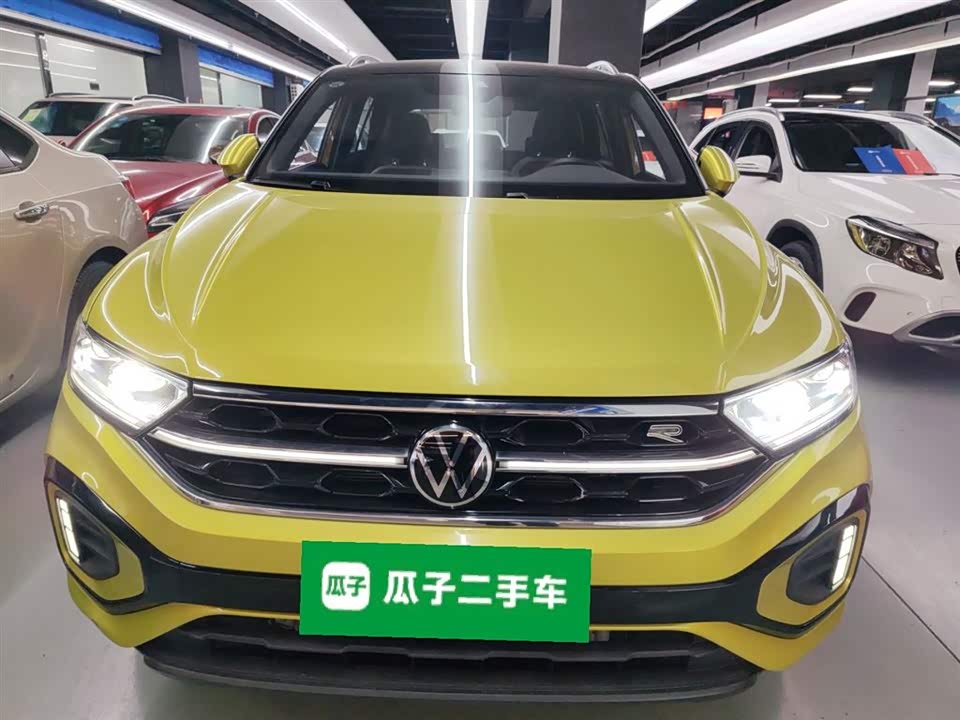 Volkswagen T-ROC exploring Songs