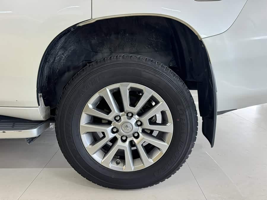 Toyota Prado 2020, фото 23