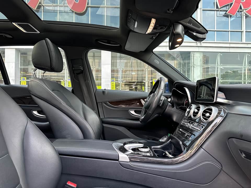 Mercedes-Benz GLC Mercedes-Benz GLC