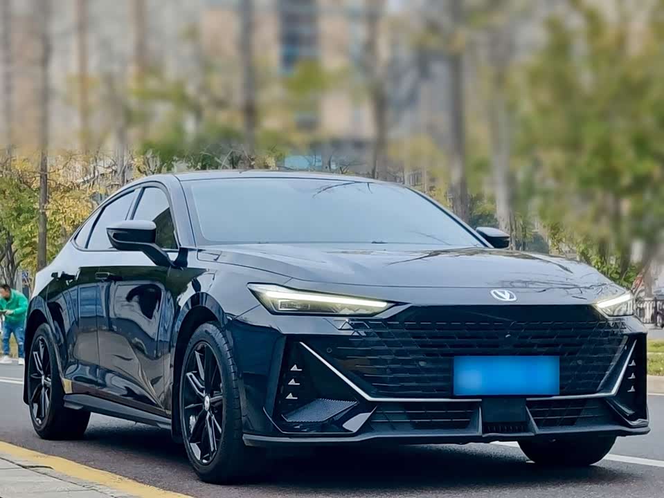 Changan UNI-V