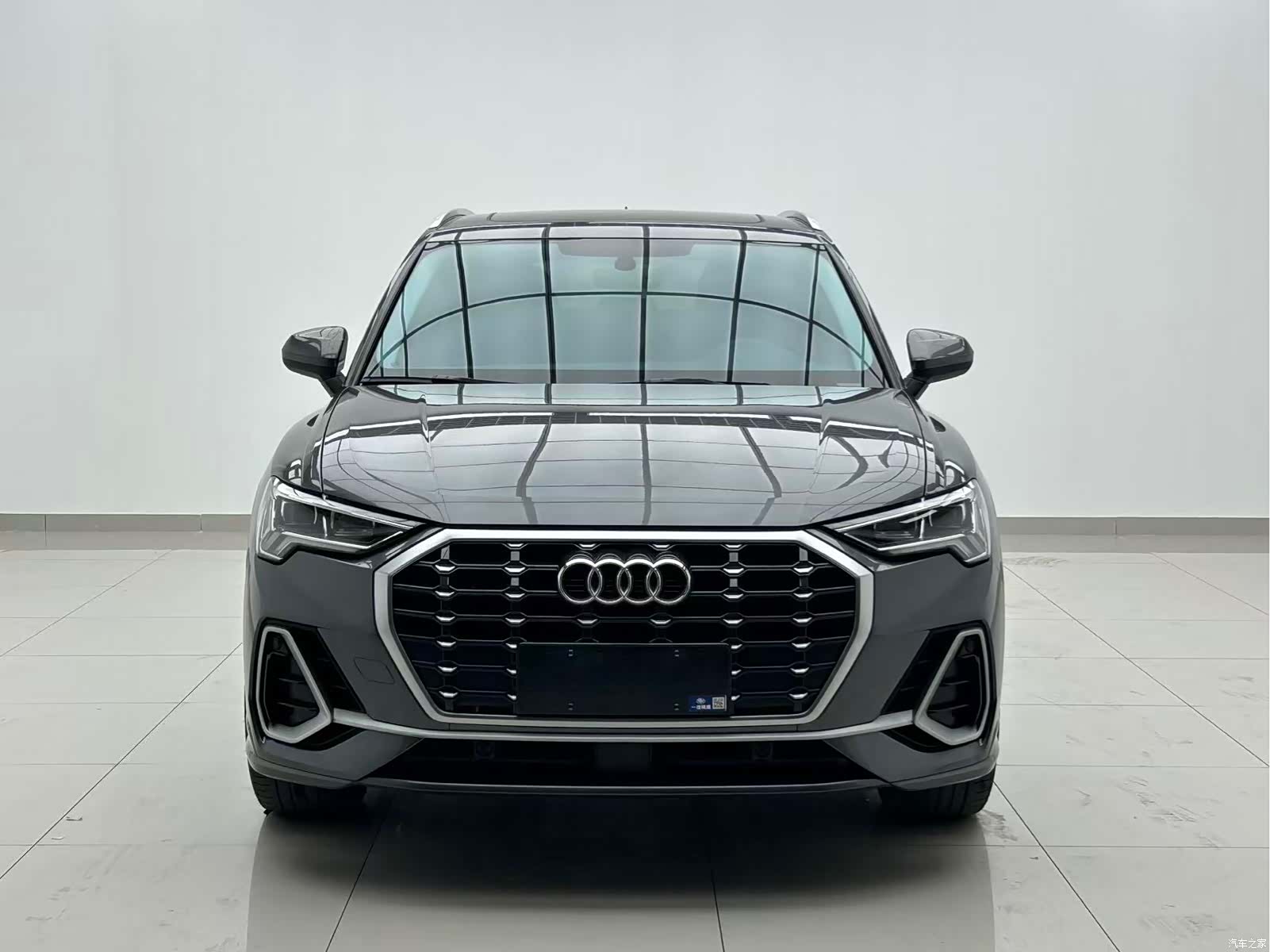 Audi Q3, 2022 2