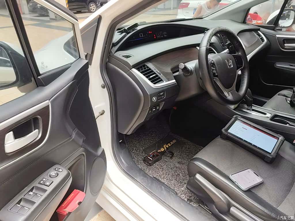 Honda Jade, 2015 15