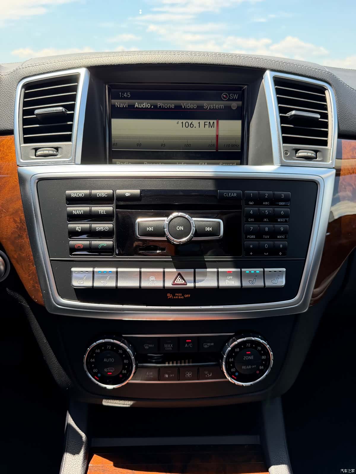 Mercedes-Benz GL-Class, 2014 23