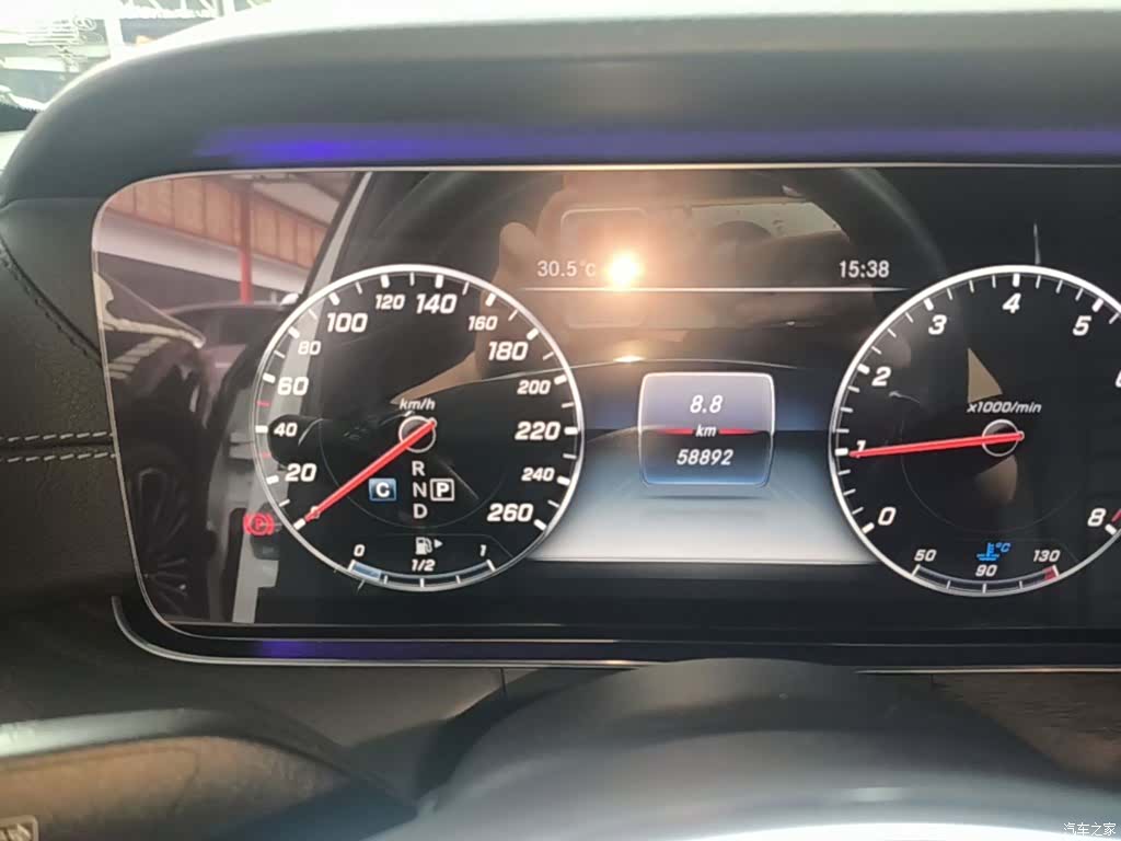 Mercedes-Benz E-Class, 2017 12