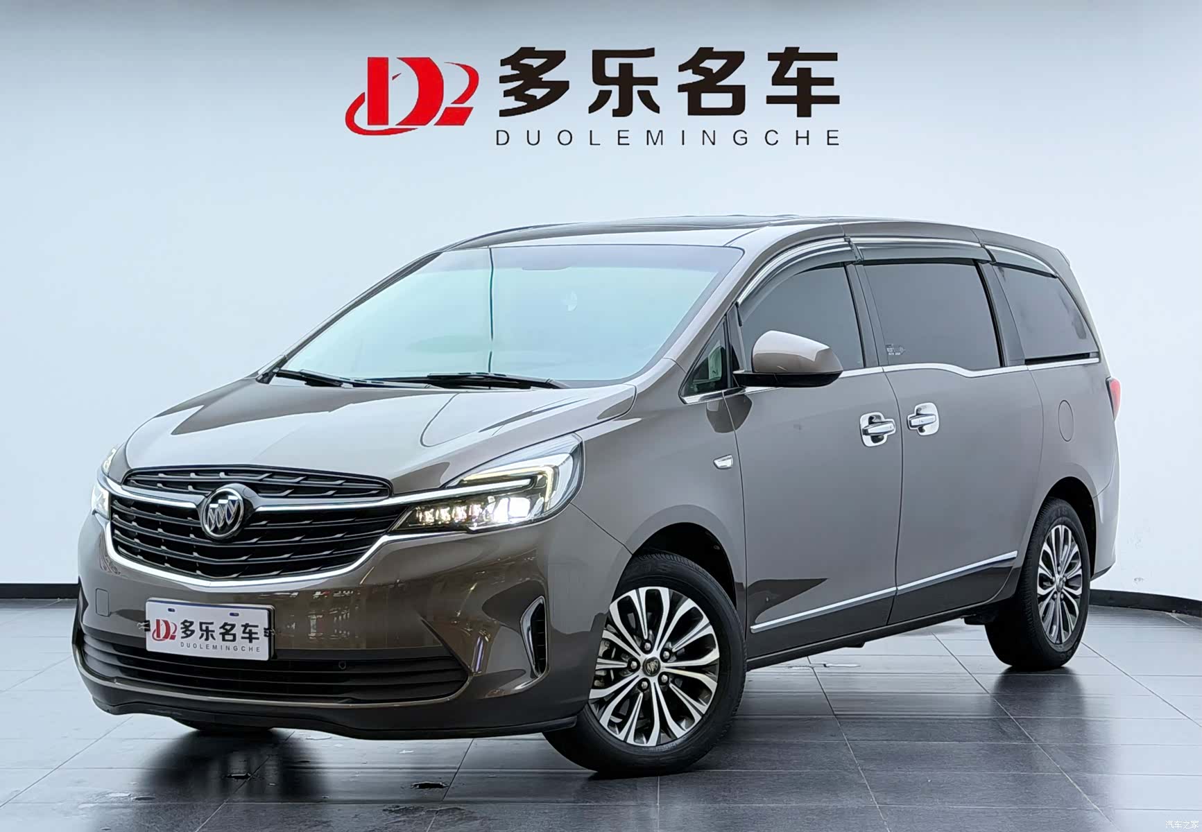 Buick GL8, 2021 1