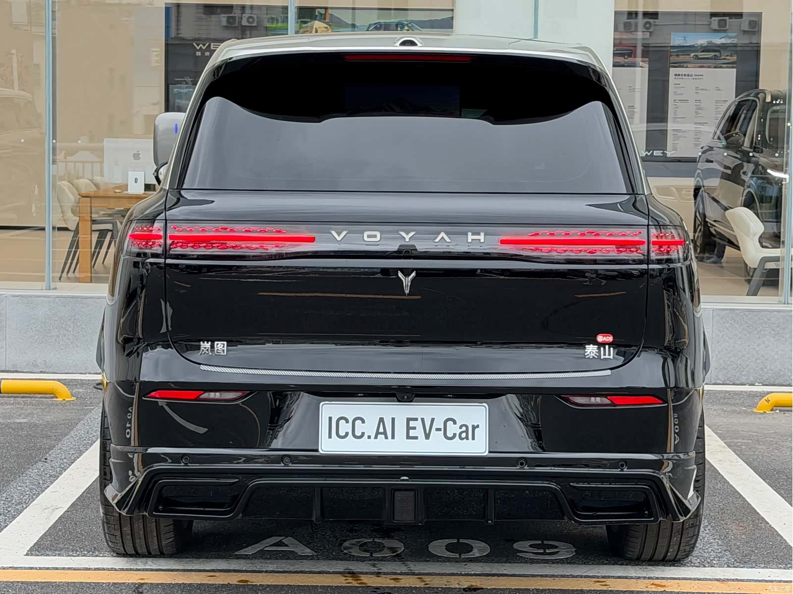 Voyah Taishan, 2025 12