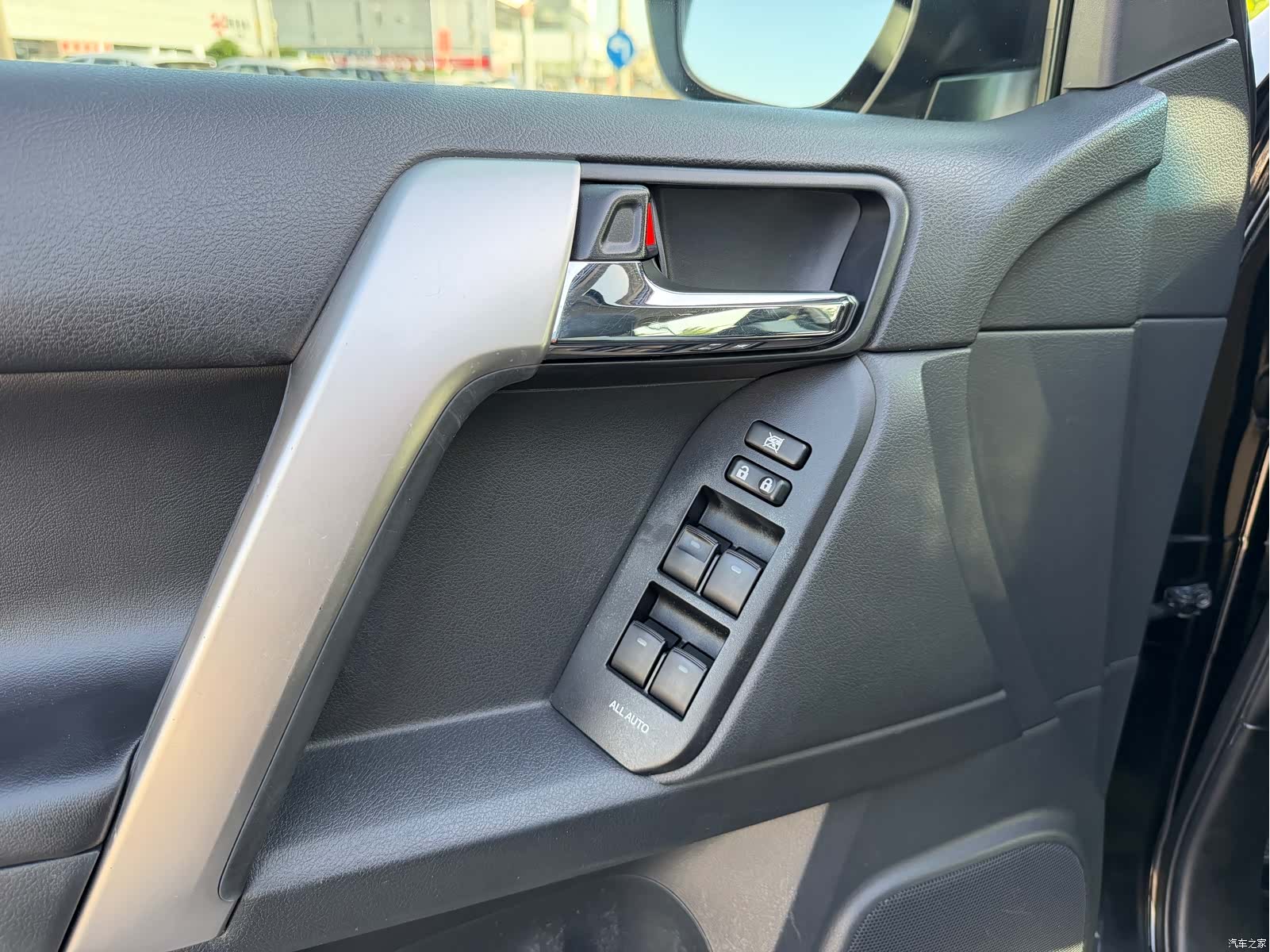 Toyota Prado, 2014 11