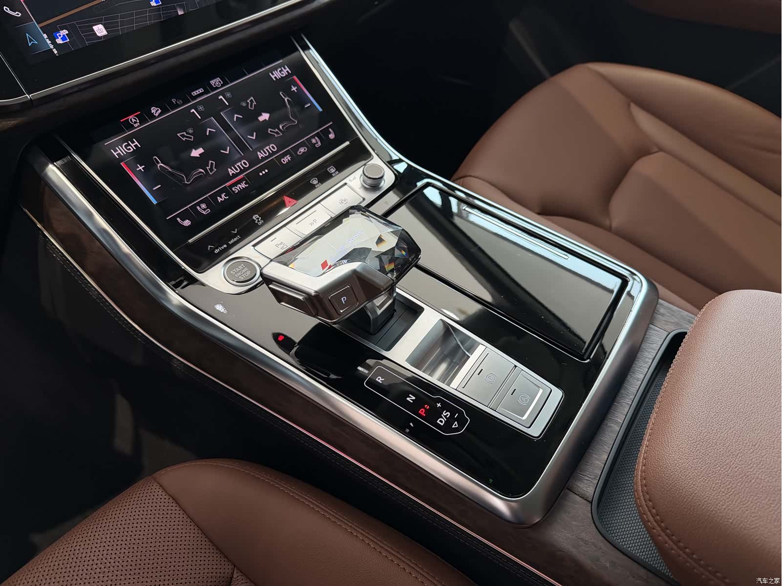 Audi Q7, 2023 11