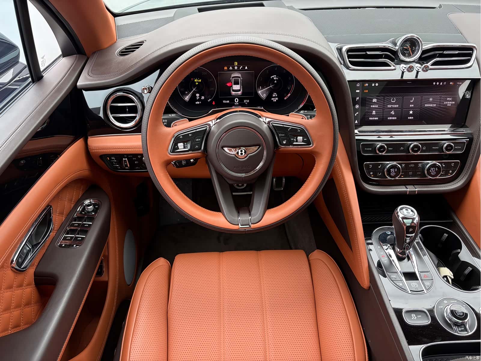 Bentley Bentayga, 2022 7