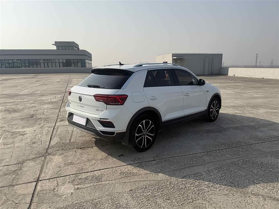 Volkswagen T-ROC exploring Songs