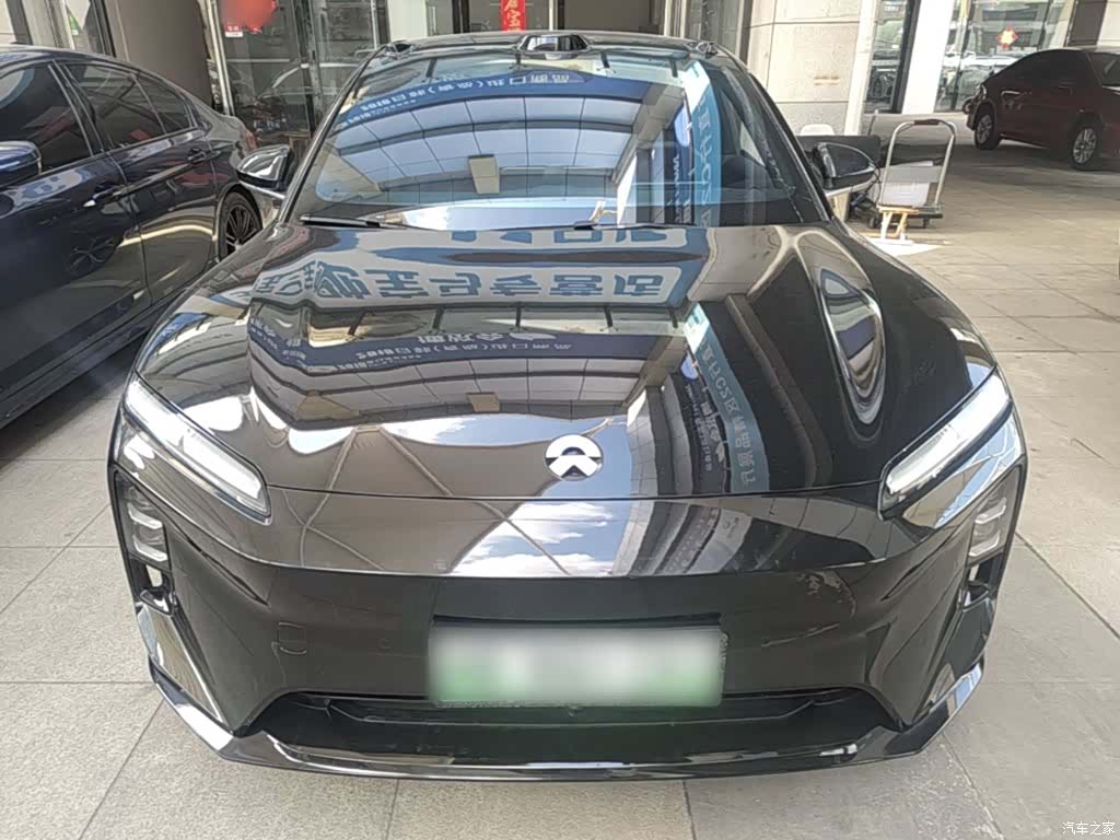 NIO ET5, 2025 3