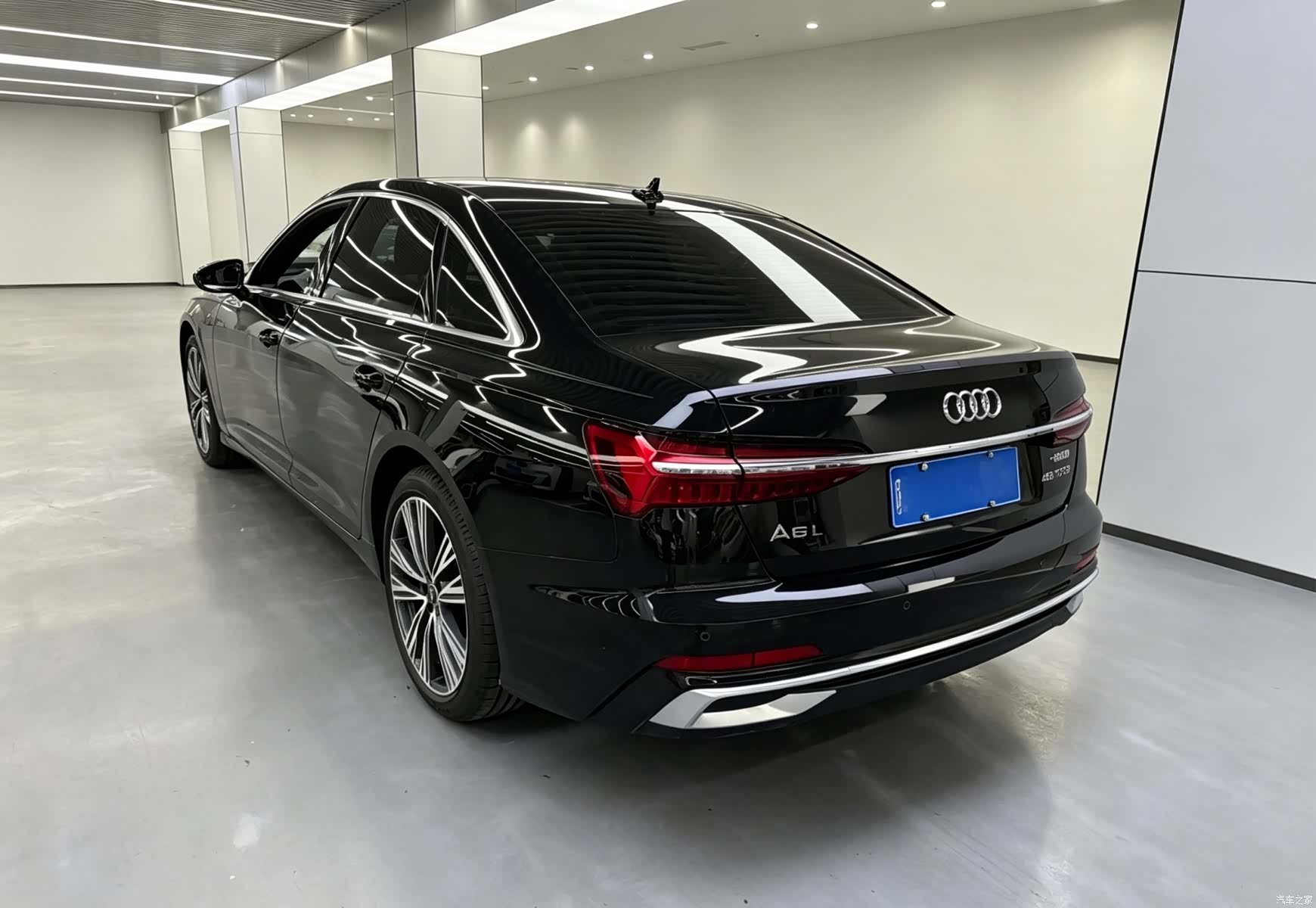 Audi A6L, 2025 13