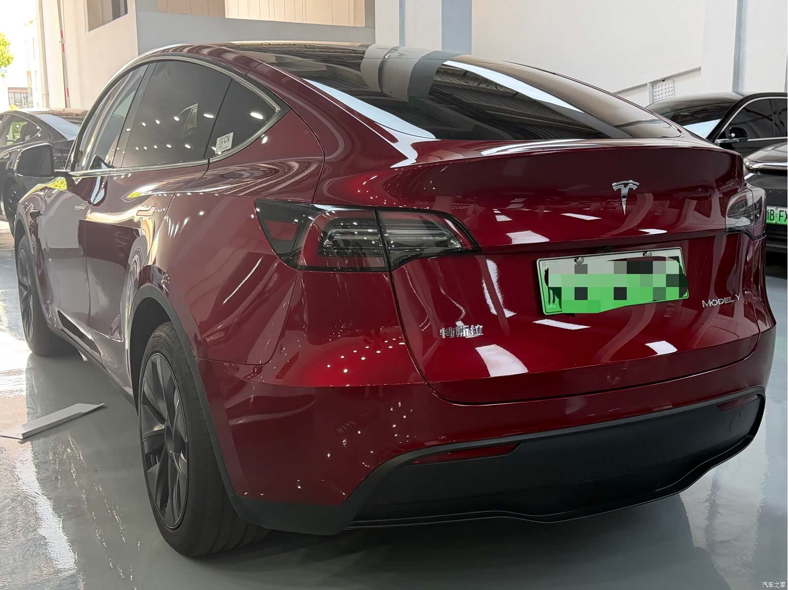 Tesla Model Y, 2024 10