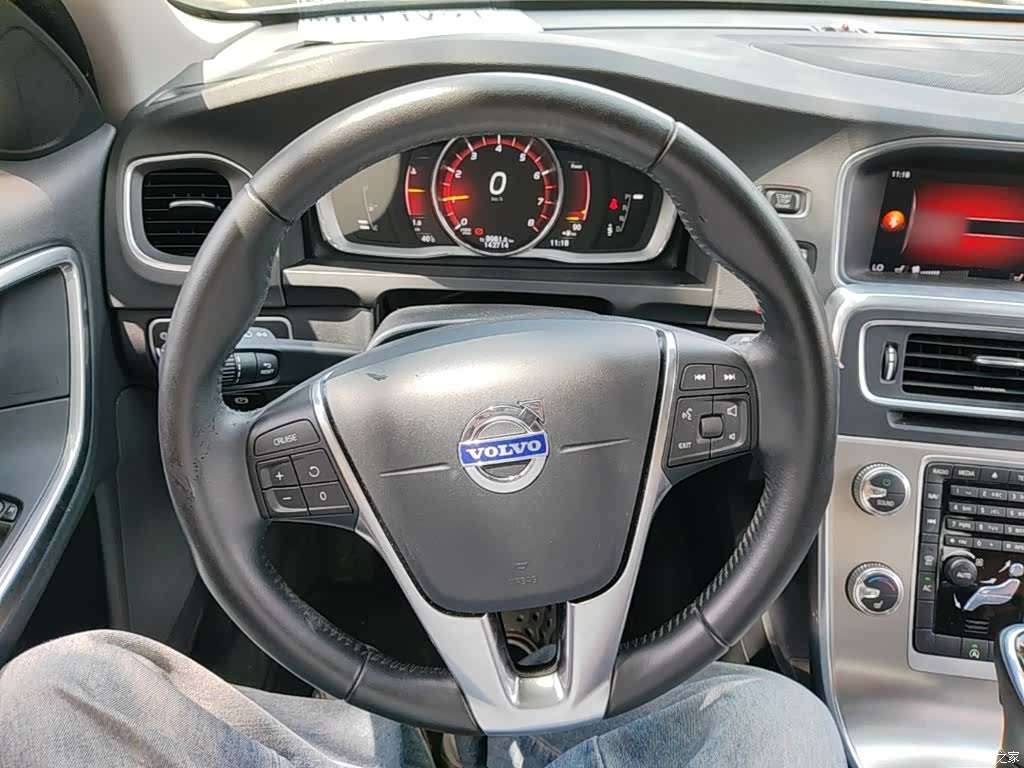 Volvo S60, 2017 11