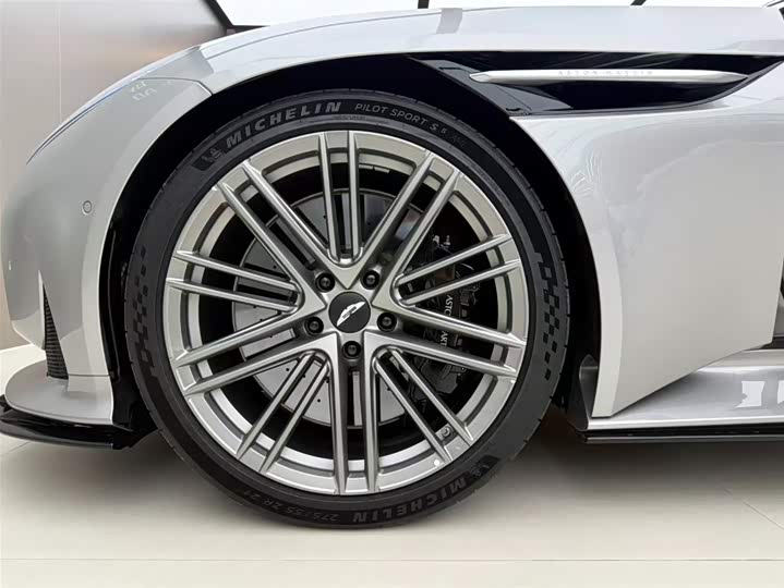 Aston Martin DB12 2023 4.0T V8 Volante