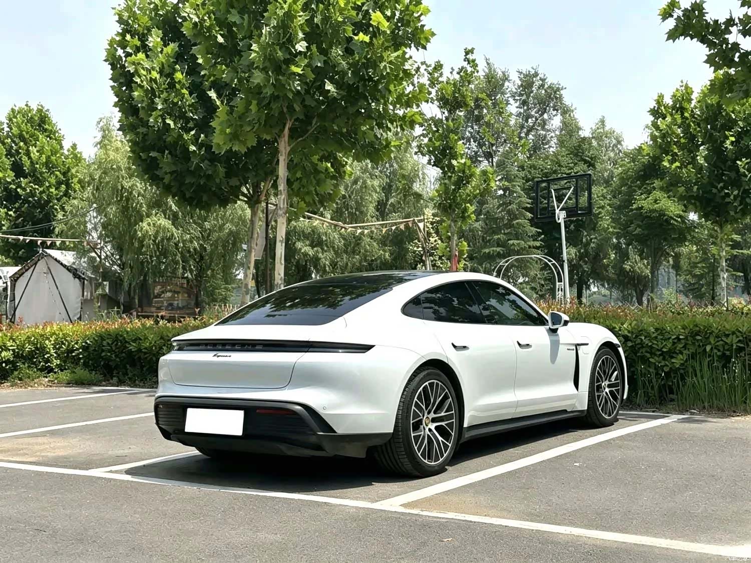 Porsche Taycan, 2021 12