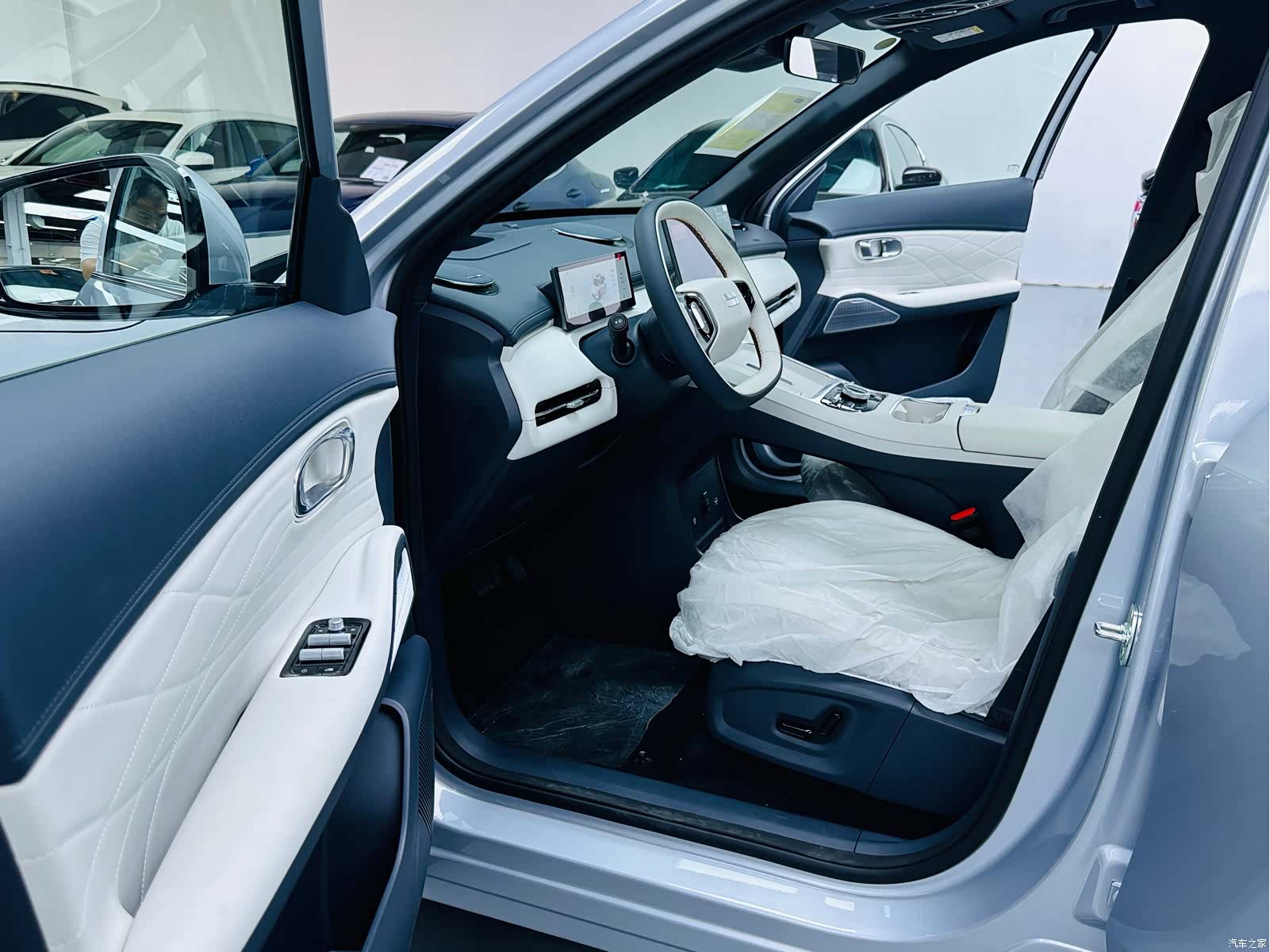 Geely 7, 2026 4