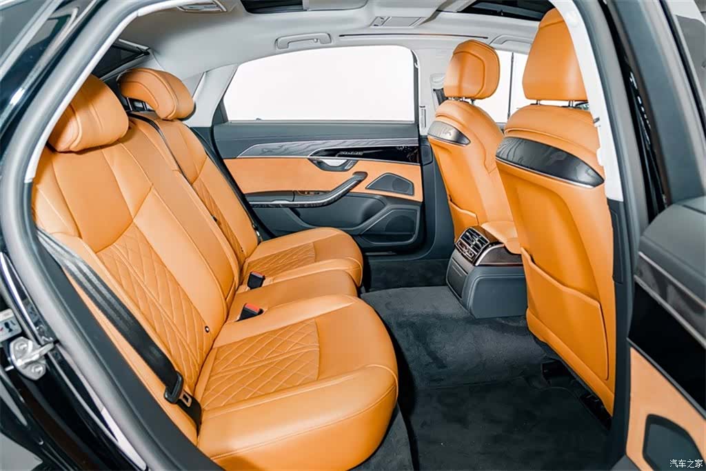 Audi A8L, 2023 21