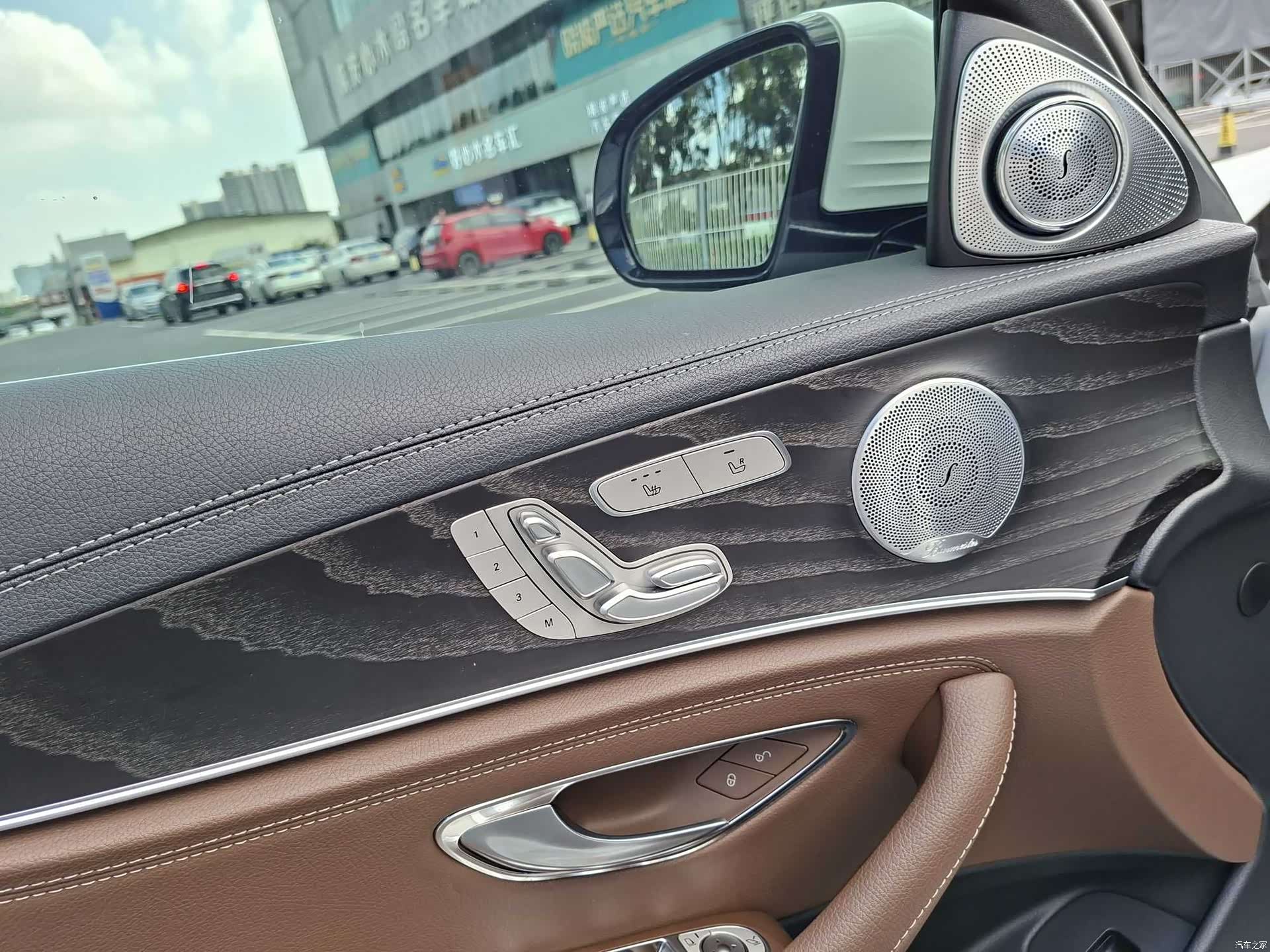 Mercedes-Benz E-Class, 2019 21