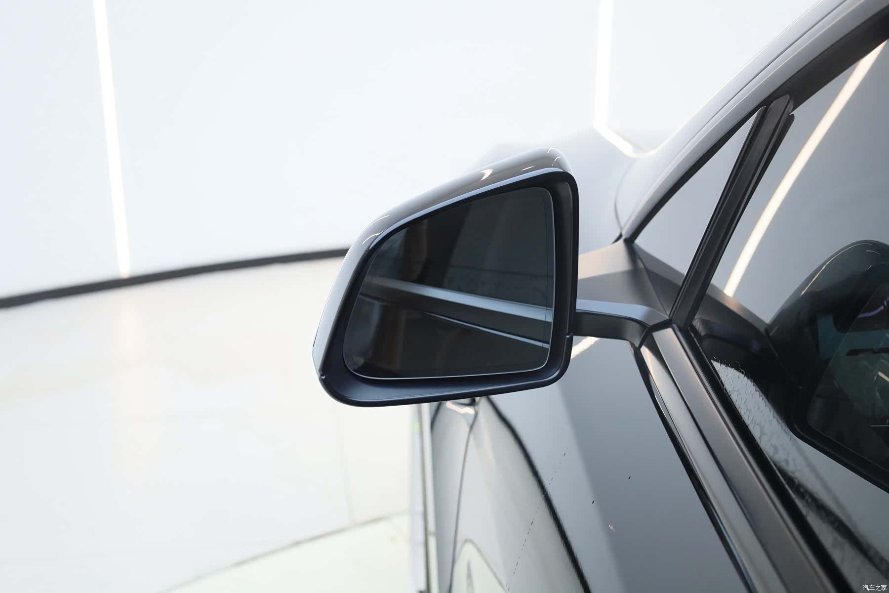 Tesla Model Y, 2023 11
