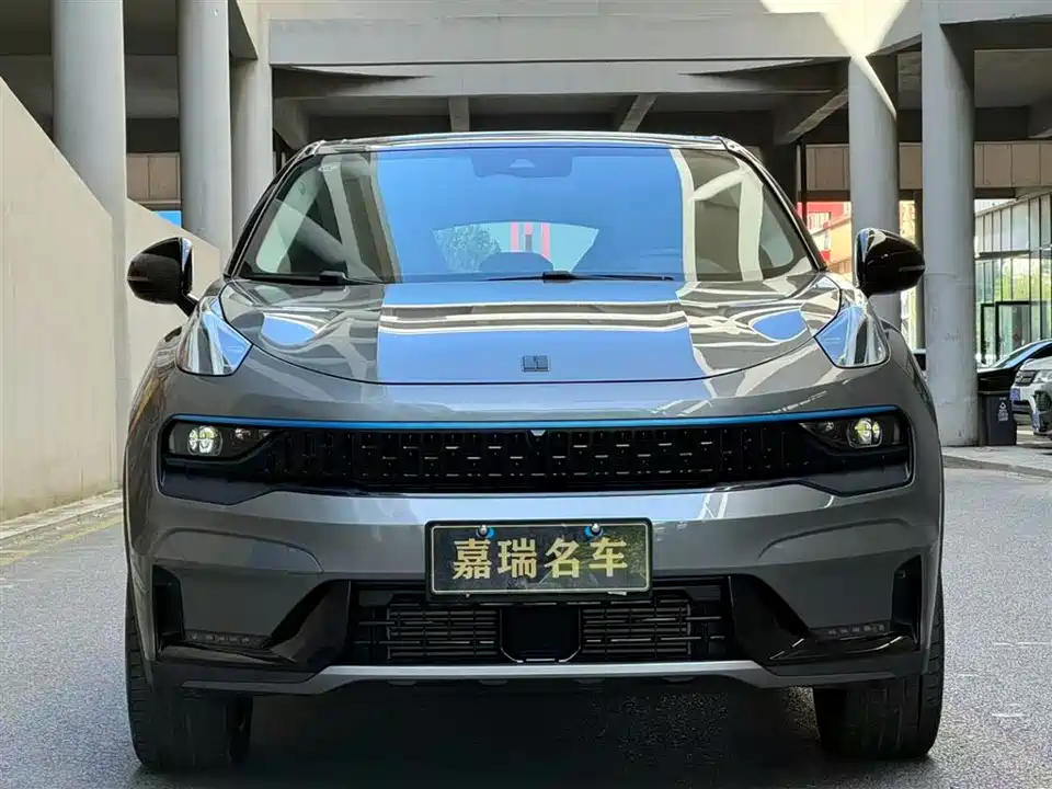 Lynk & Co 05