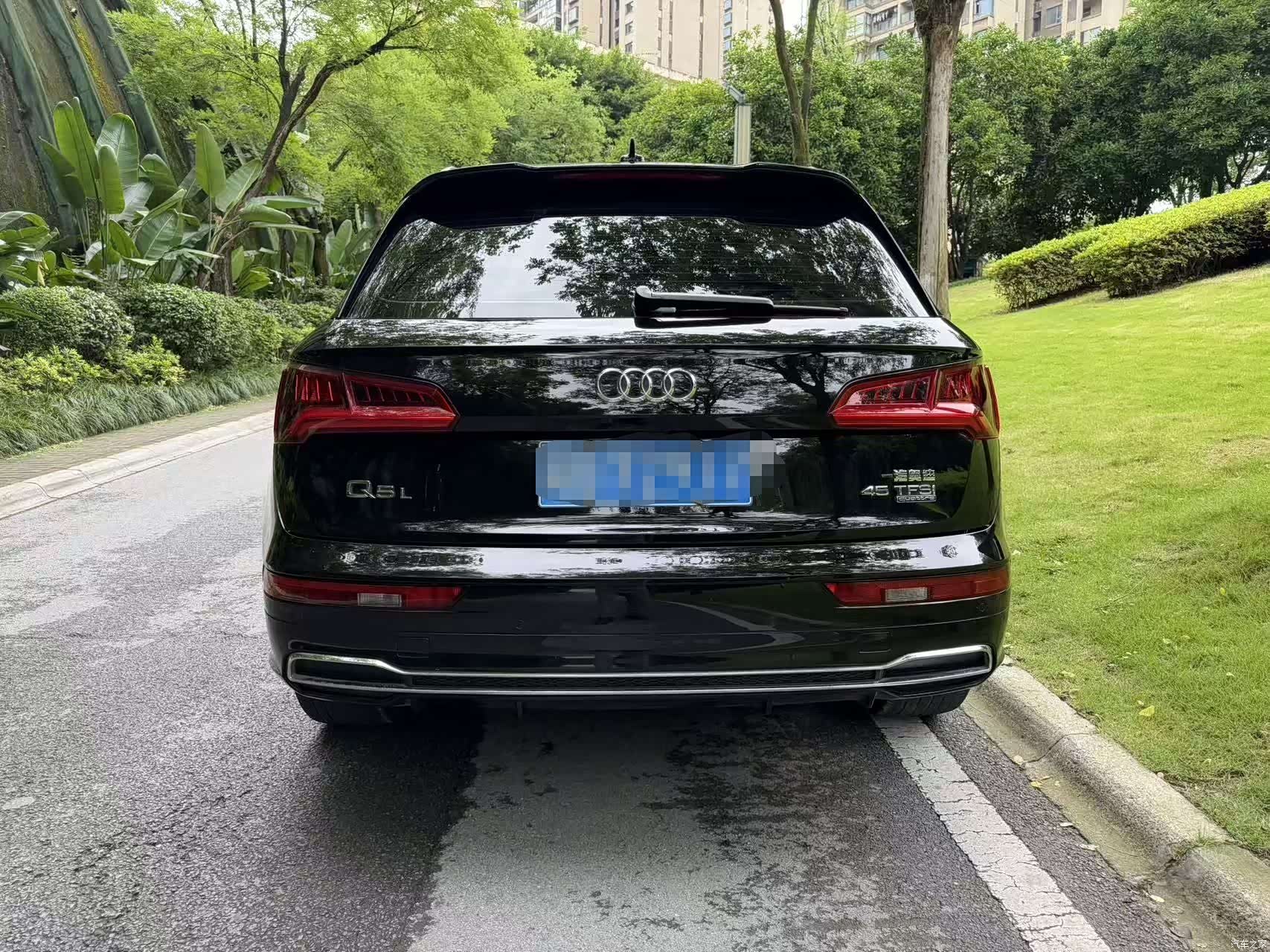 Audi Q5L, 2020 10