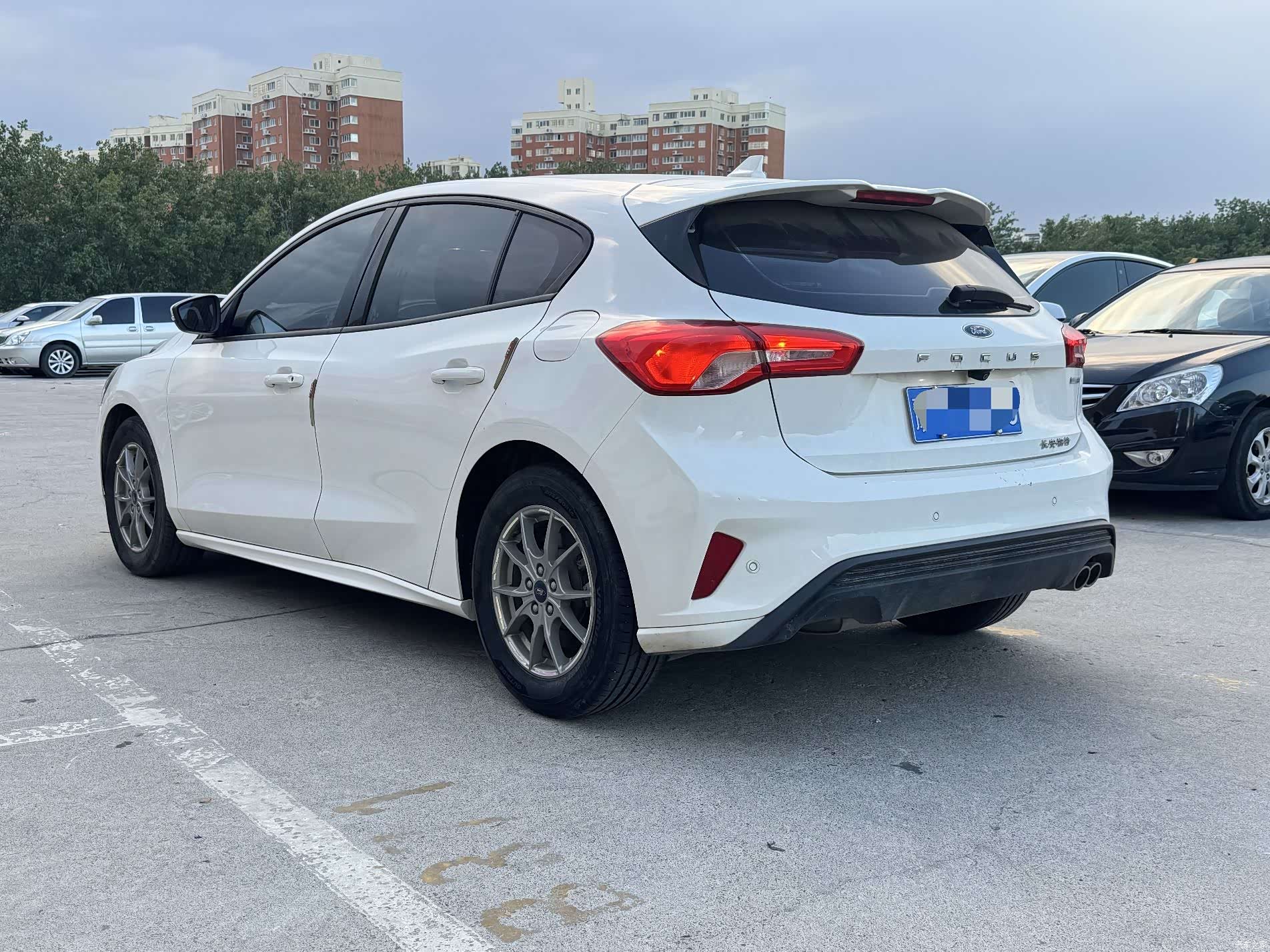 Ford Focus, 2022 все фото