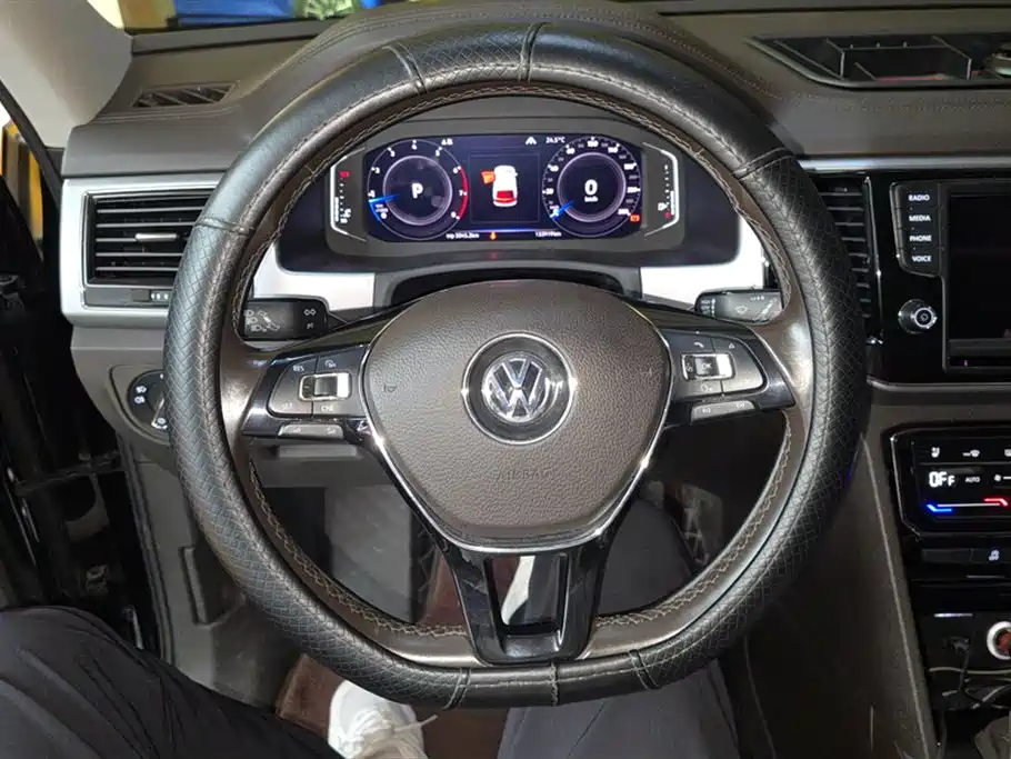 Volkswagen Tourang