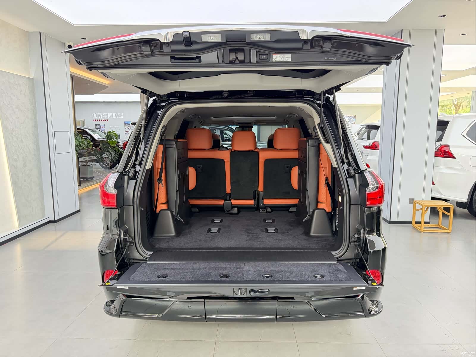 Lexus LX, 2017 9