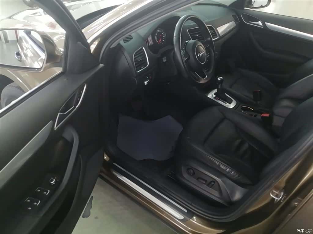 Audi Q3, 2015 16